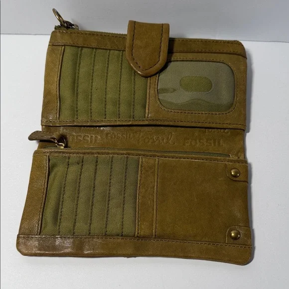 Vintage Fossil Olive Green Soft Leather Wallet - Picture 4 of 15